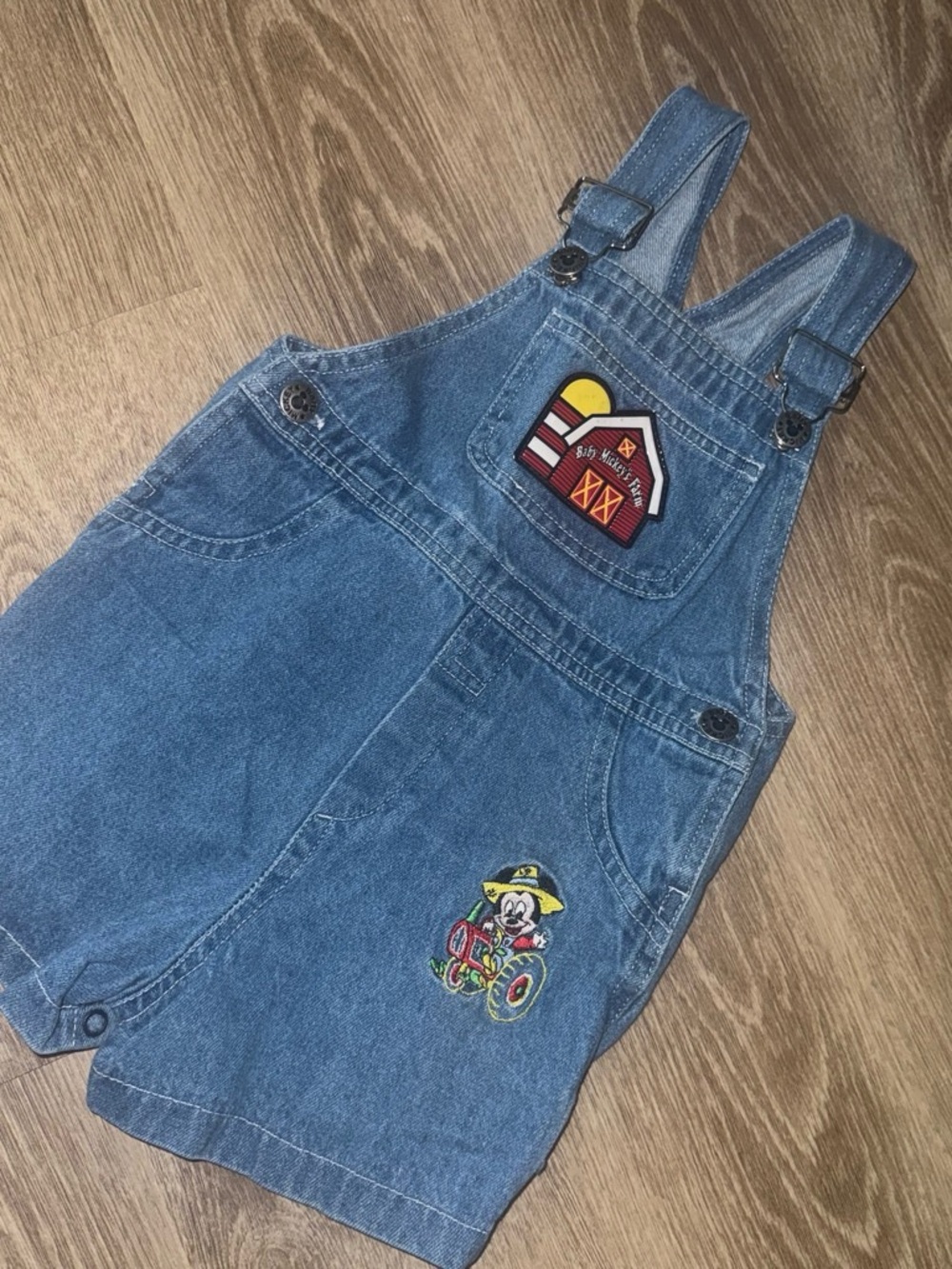 Vintage Disney Mickey Mouse denim shortalls 🐭✨